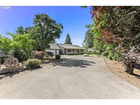 301 S Cole Avenue Molalla OR 97038