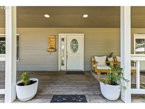 301 S Cole Avenue Molalla OR 97038