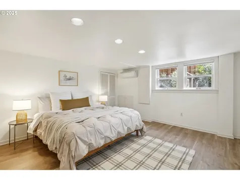 832 SW Westwood Drive Portland OR 97239