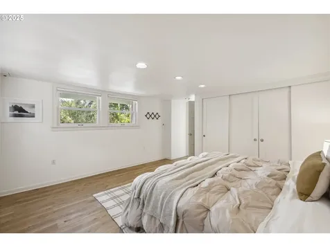 832 SW Westwood Drive Portland OR 97239