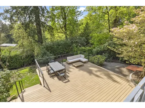 832 SW Westwood Drive Portland OR 97239