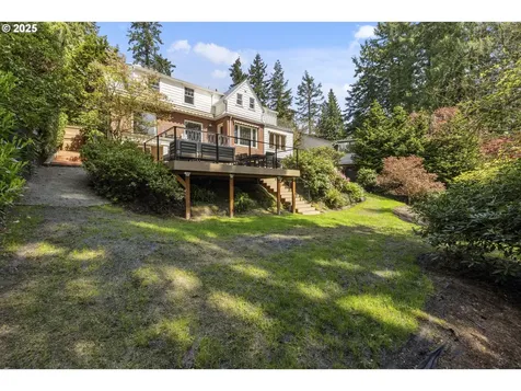 832 SW Westwood Drive Portland OR 97239