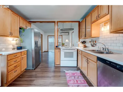 1717 NE 97th Street Vancouver WA 98665