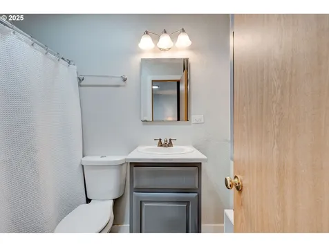 1717 NE 97th Street Vancouver WA 98665