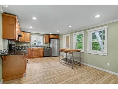 213 Mill Street Silverton OR 97381