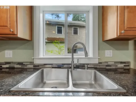 213 Mill Street Silverton OR 97381