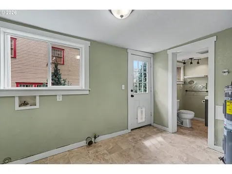213 Mill Street Silverton OR 97381