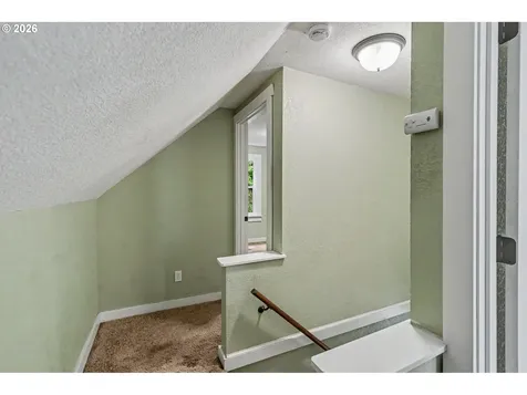 213 Mill Street Silverton OR 97381