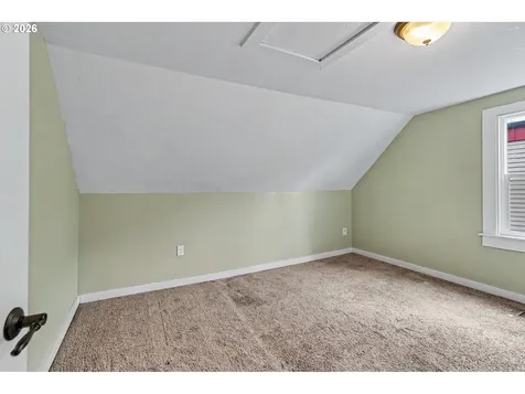 213 Mill Street Silverton OR 97381