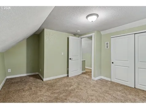 213 Mill Street Silverton OR 97381