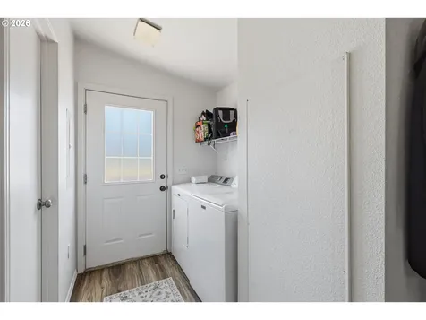 6107 Nonpareil Road Sutherlin OR 97479