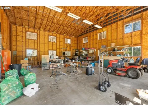 6107 Nonpareil Road Sutherlin OR 97479