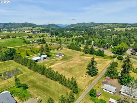 6107 Nonpareil Road Sutherlin OR 97479