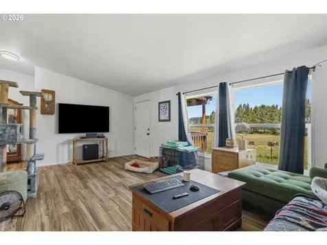 6107 Nonpareil Road Sutherlin OR 97479