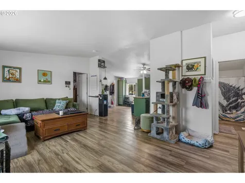 6107 Nonpareil Road Sutherlin OR 97479