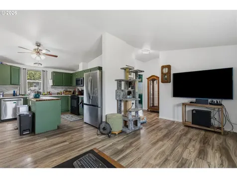 6107 Nonpareil Road Sutherlin OR 97479
