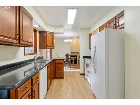 15260 NE Couch Court Portland OR 97230