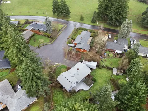 15260 NE Couch Court Portland OR 97230