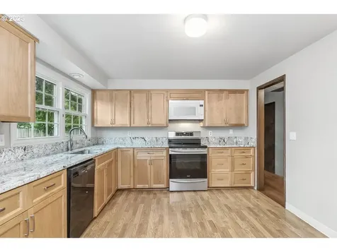 13675 SW Chariot Court Beaverton OR 97008