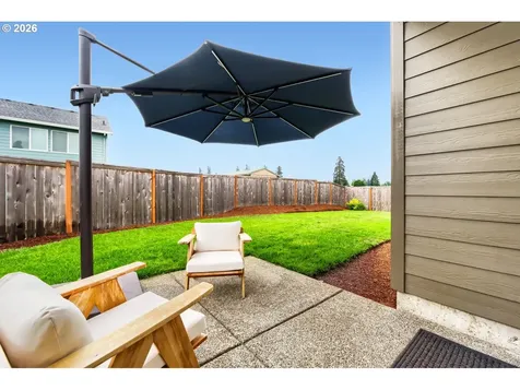 1886 N Hyssop Street Canby OR 97013