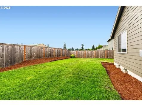 1886 N Hyssop Street Canby OR 97013