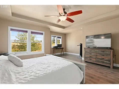 19033 Village Boulevard Sandy OR 97055