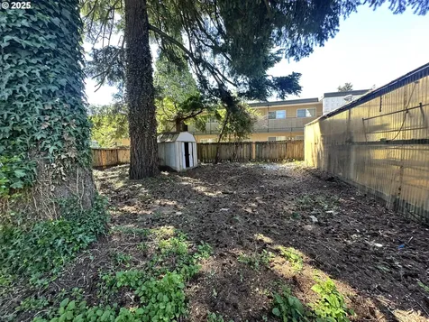 12010 NE Holladay Street Portland OR 97220