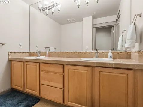 19913 SE 8th Way Camas WA 98607
