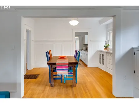 1734 SE 43rd Avenue Portland OR 97215