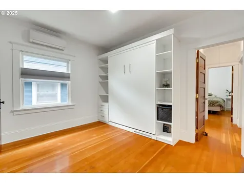 1734 SE 43rd Avenue Portland OR 97215