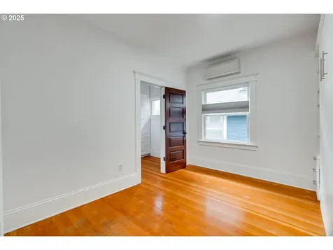 1734 SE 43rd Avenue Portland OR 97215