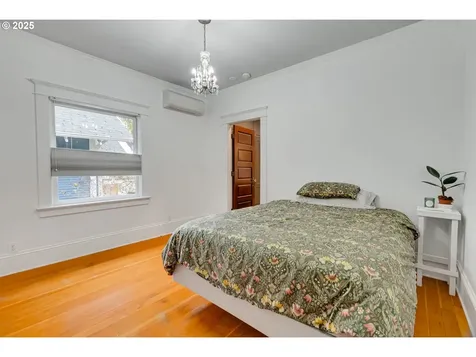 1734 SE 43rd Avenue Portland OR 97215