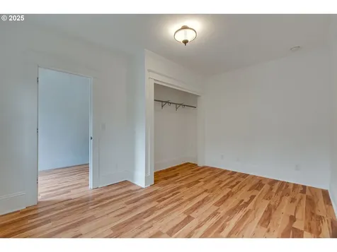 1734 SE 43rd Avenue Portland OR 97215