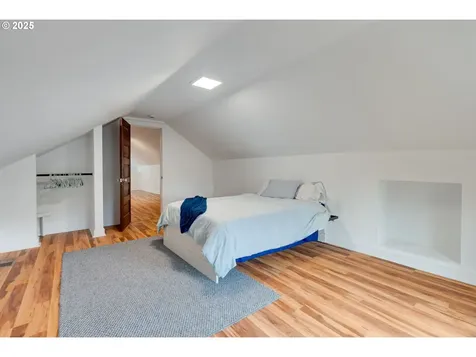 1734 SE 43rd Avenue Portland OR 97215