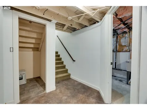 1734 SE 43rd Avenue Portland OR 97215