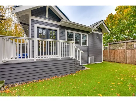 1734 SE 43rd Avenue Portland OR 97215