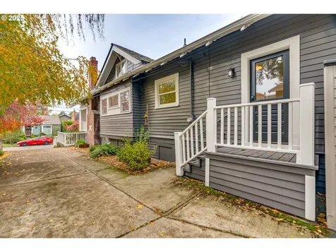 1734 SE 43rd Avenue Portland OR 97215