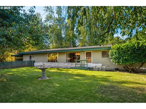 10345 NE 13th Avenue Portland OR 97211