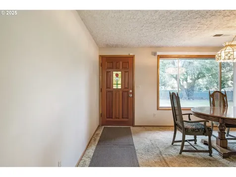 10345 NE 13th Avenue Portland OR 97211