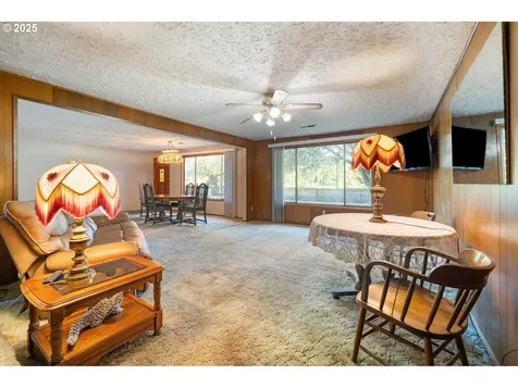 10345 NE 13th Avenue Portland OR 97211
