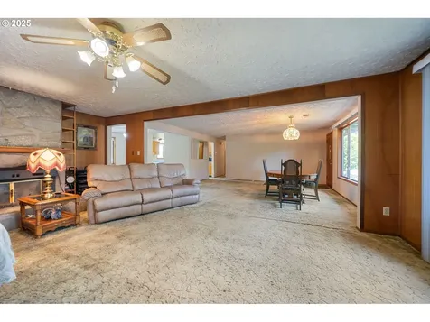 10345 NE 13th Avenue Portland OR 97211