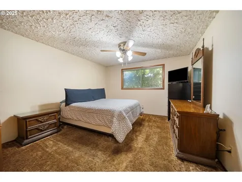 10345 NE 13th Avenue Portland OR 97211