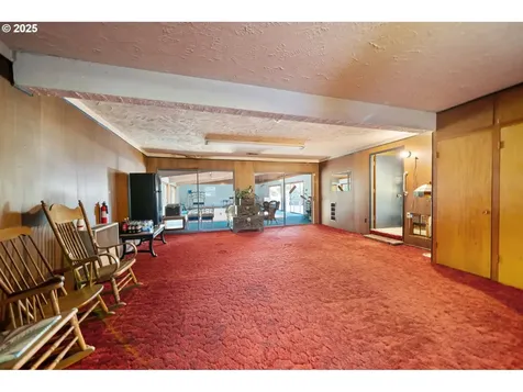 10345 NE 13th Avenue Portland OR 97211