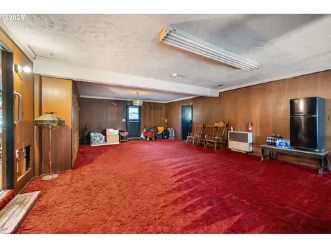 10345 NE 13th Avenue Portland OR 97211
