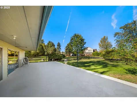 10345 NE 13th Avenue Portland OR 97211
