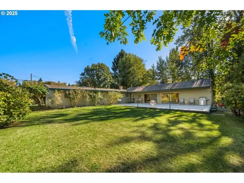 10345 NE 13th Avenue Portland OR 97211