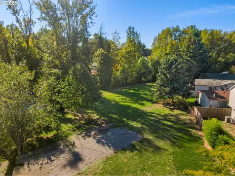 10345 NE 13th Avenue Portland OR 97211