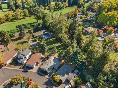 10345 NE 13th Avenue Portland OR 97211
