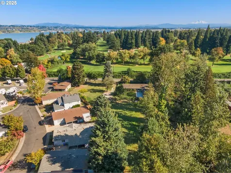 10345 NE 13th Avenue Portland OR 97211
