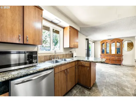 9304 NE 96th Street Vancouver WA 98662